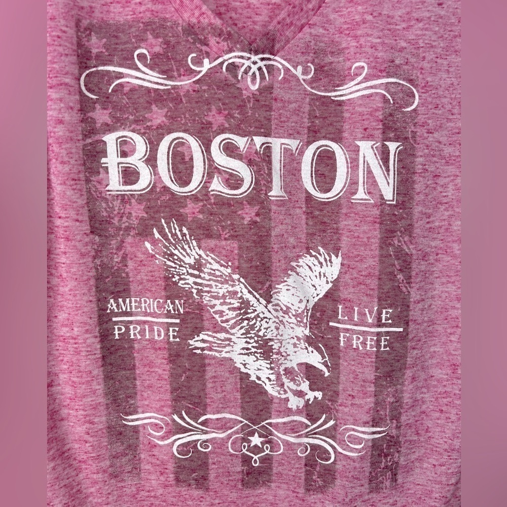 D23.09 Pink Boston Graphic Tee Medium